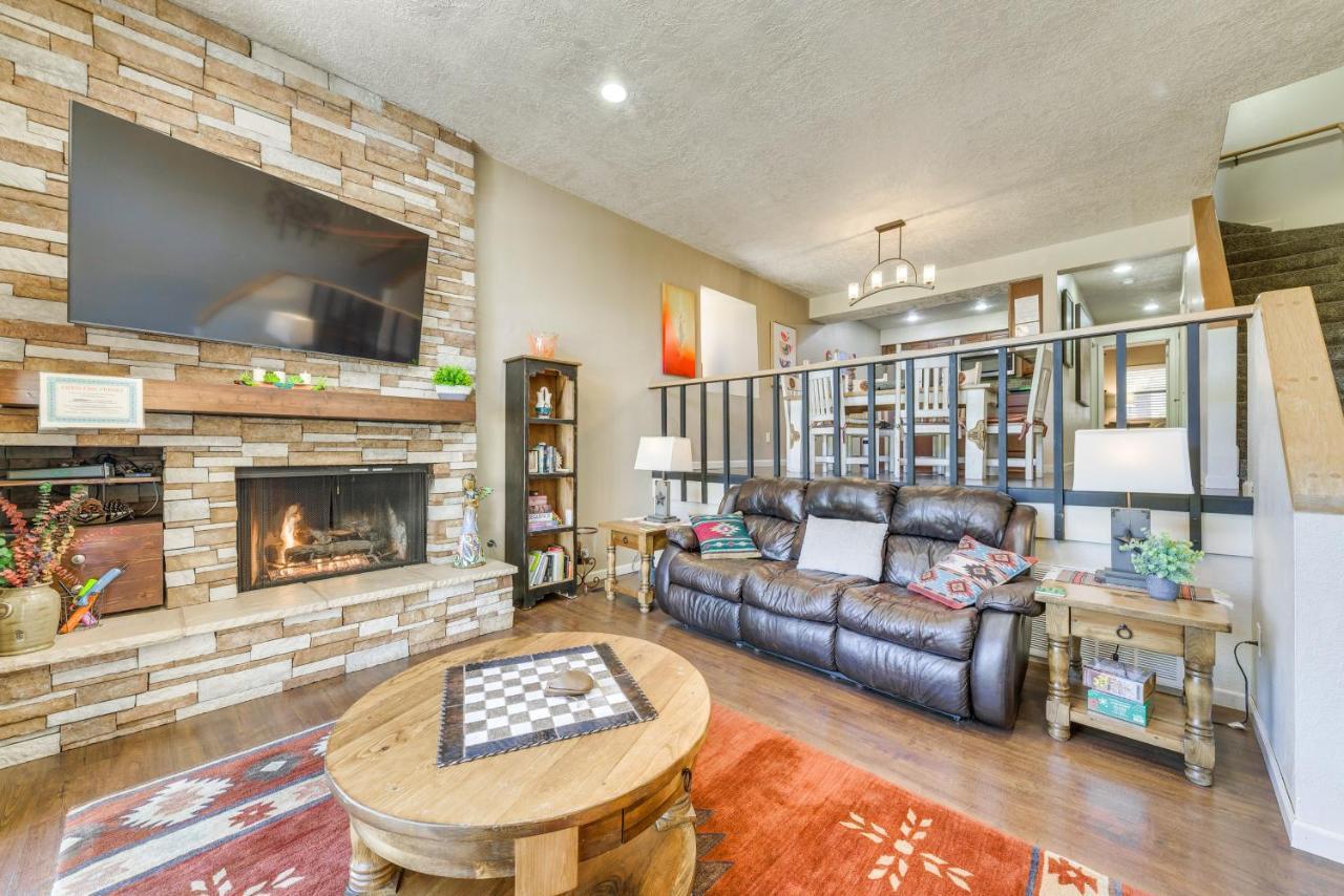 Ruidoso Golf Condo - Patio, Fire Pit And Mtn View! Zewnętrze zdjęcie
