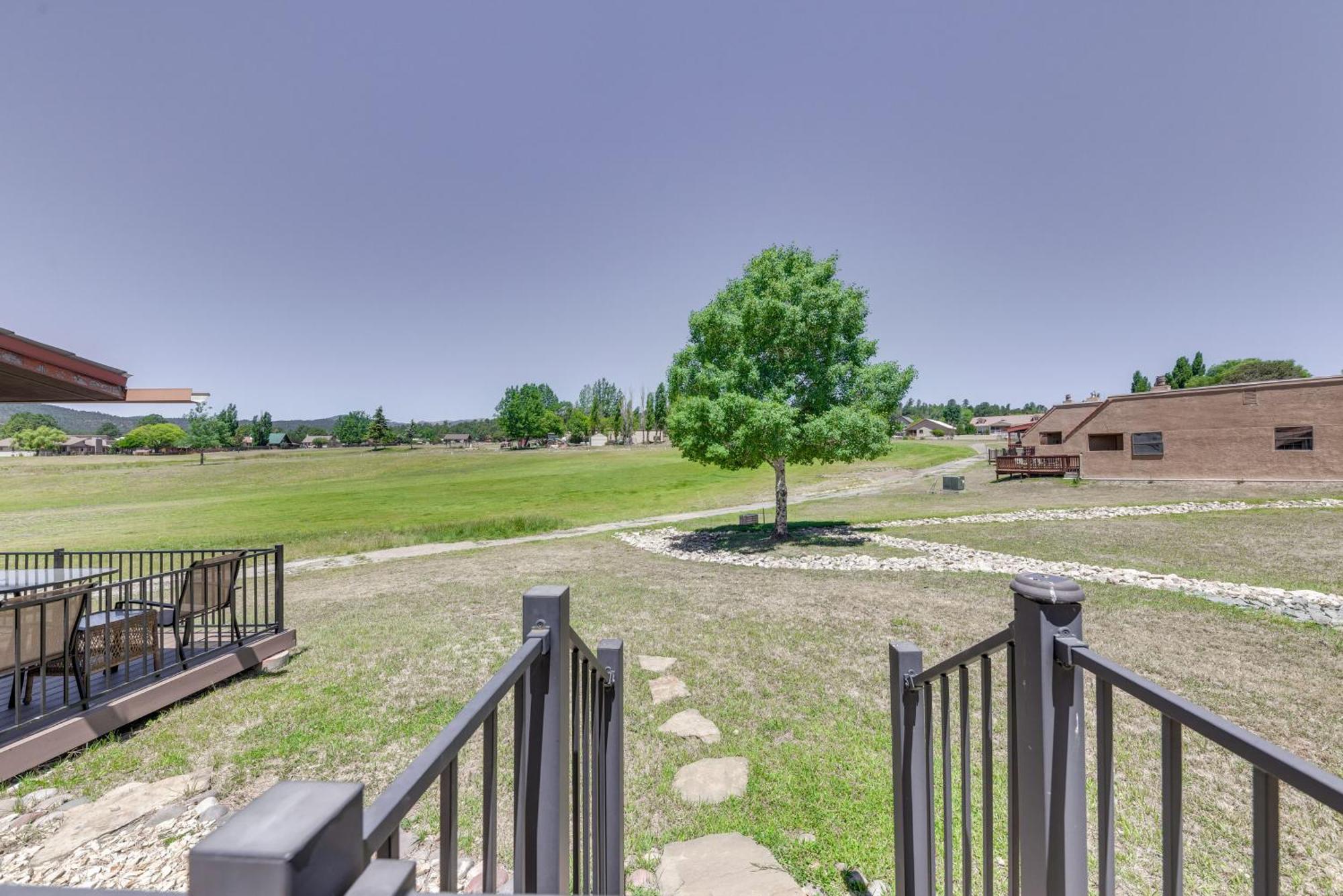 Ruidoso Golf Condo - Patio, Fire Pit And Mtn View! Zewnętrze zdjęcie